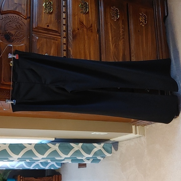 Nwt Women's Forever 21 Black Flare Leg Pants with Cut Outs - Picture 3 of 7